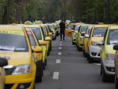 Vor taximetriștii să protesteze în București. Am o idee!